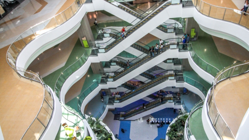 Centro Comercial La Central Buenos Aires. Vista interior.